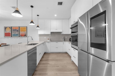 Купить виллу или дом в Майами, Флорида 4 спальни, 241.73м2, № 2052443 - фото 6