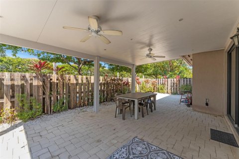 Купить виллу или дом в Майами, Флорида 4 спальни, 241.73м2, № 2052443 - фото 22