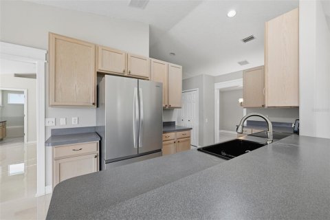 Villa ou maison à vendre à Apollo Beach, Floride: 3 chambres, 160.63 m2 № 2299422 - photo 12