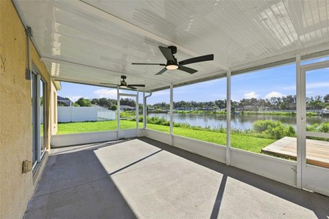 Villa ou maison à vendre à Apollo Beach, Floride: 3 chambres, 160.63 m2 № 2299422 - photo 5
