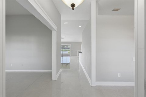 Villa ou maison à vendre à Apollo Beach, Floride: 3 chambres, 160.63 m2 № 2299422 - photo 20