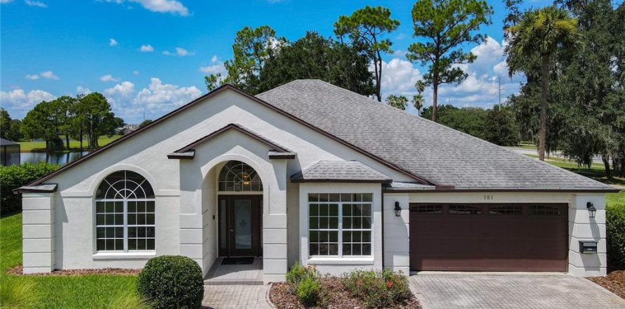 House in Davenport, Florida 4 bedrooms, 312.62 sq.m. № 1916770