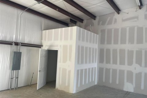 Propiedad comercial en alquiler en Ocala, Florida, 102.19 m2 № 1659916 - foto 8