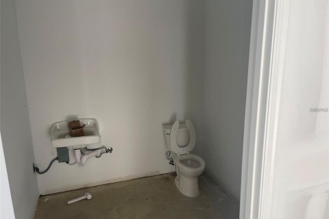 Propiedad comercial en alquiler en Ocala, Florida, 102.19 m2 № 1659916 - foto 9