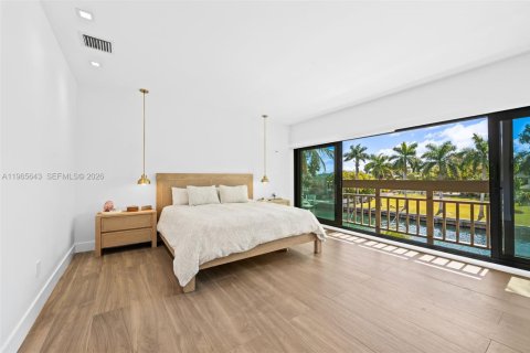 Adosado en venta en North Miami, Florida, 2 dormitorios, 191.1 m2 № 2027270 - foto 13