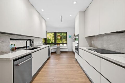 Adosado en venta en North Miami, Florida, 2 dormitorios, 191.1 m2 № 2027270 - foto 9