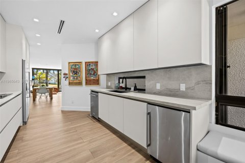 Adosado en venta en North Miami, Florida, 2 dormitorios, 191.1 m2 № 2027270 - foto 8