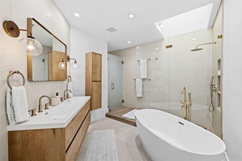 Adosado en venta en North Miami, Florida, 2 dormitorios, 191.1 m2 № 2027270 - foto 16