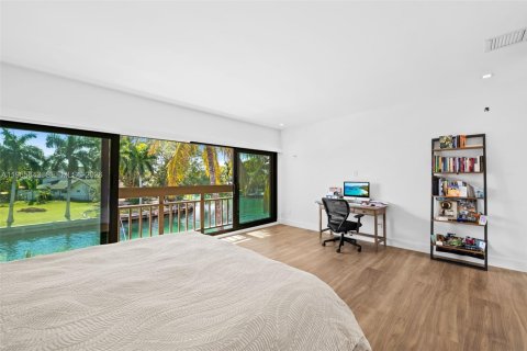 Adosado en venta en North Miami, Florida, 2 dormitorios, 191.1 m2 № 2027270 - foto 14