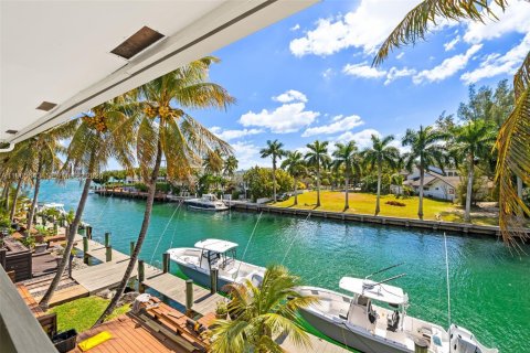 Adosado en venta en North Miami, Florida, 2 dormitorios, 191.1 m2 № 2027270 - foto 24