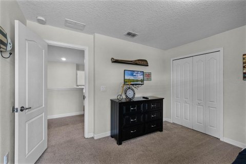House in Davenport, Florida 8 bedrooms, 363.15 sq.m. № 1399591 - photo 24