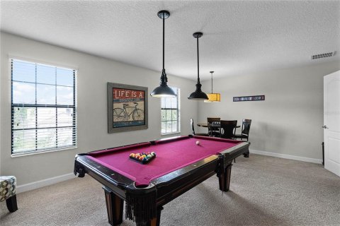 House in Davenport, Florida 8 bedrooms, 363.15 sq.m. № 1399591 - photo 12