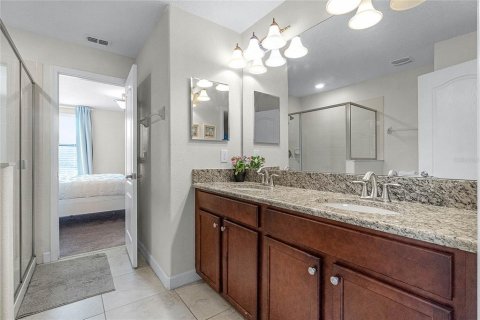 House in Davenport, Florida 8 bedrooms, 363.15 sq.m. № 1399591 - photo 25