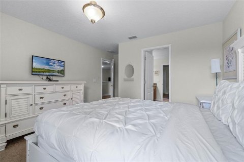 House in Davenport, Florida 8 bedrooms, 363.15 sq.m. № 1399591 - photo 28