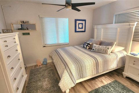 Condo in Bradenton, Florida, 2 bedrooms  № 1911595 - photo 14