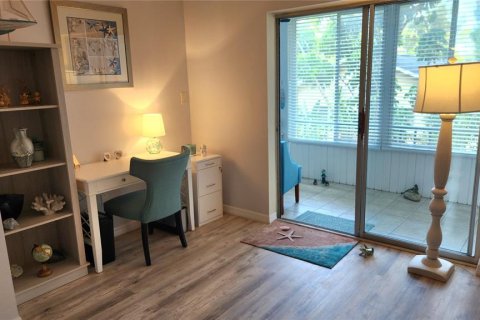 Condo in Bradenton, Florida, 2 bedrooms  № 1911595 - photo 18