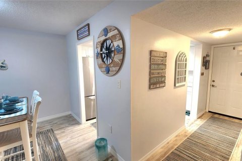 Condo in Bradenton, Florida, 2 bedrooms  № 1911595 - photo 4