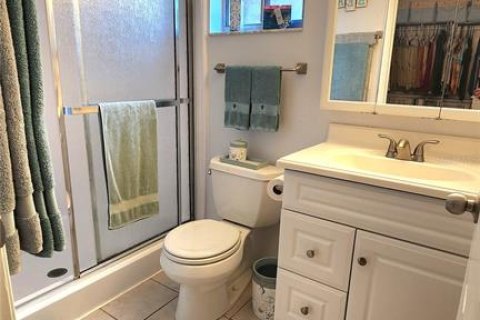 Condo in Bradenton, Florida, 2 bedrooms  № 1911595 - photo 27