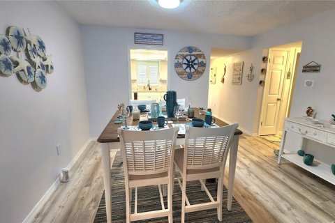 Condo in Bradenton, Florida, 2 bedrooms  № 1911595 - photo 7