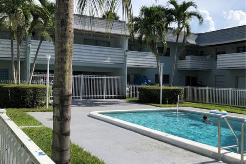 Apartamento en alquiler en Plantation, Florida, 1 dormitorio, 54.63 m2 № 1897080 - foto 15