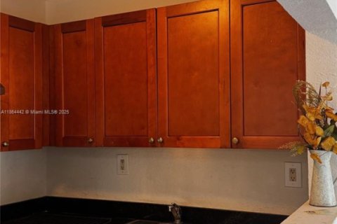 Apartamento en alquiler en Plantation, Florida, 1 dormitorio, 54.63 m2 № 1897080 - foto 4