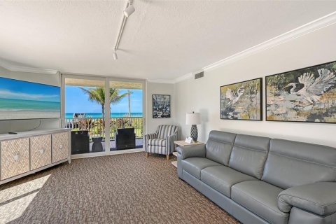 Condo in Longboat Key, Florida, 2 bedrooms № 2221431 - photo 27