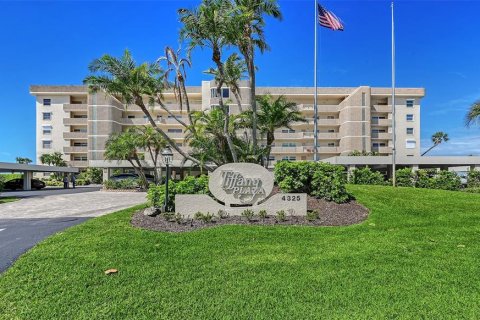 Condo in Longboat Key, Florida, 2 bedrooms  № 2221431