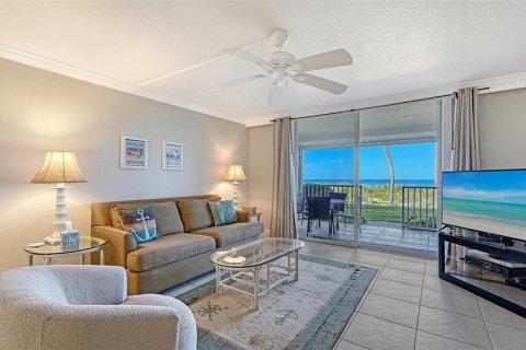 Condo in Longboat Key, Florida, 2 bedrooms № 2221431 - photo 4