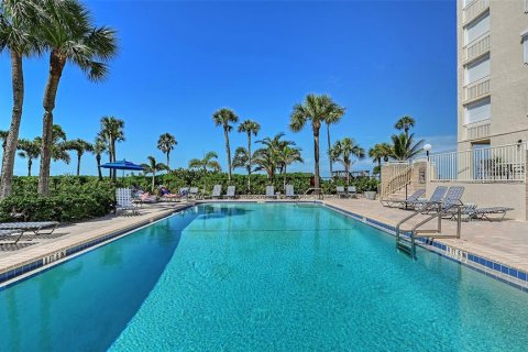 Condo in Longboat Key, Florida, 2 bedrooms № 2221431 - photo 24