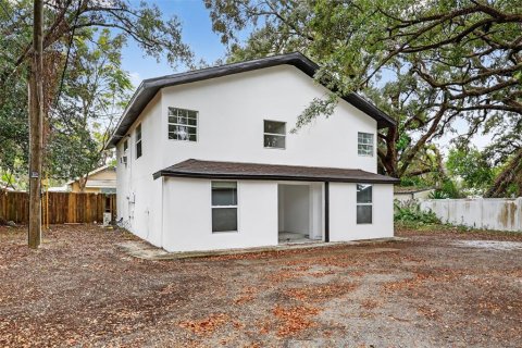 Commercial property in Tampa, Florida 8 bedrooms, 279.36 sq.m. № 2095478 - photo 7