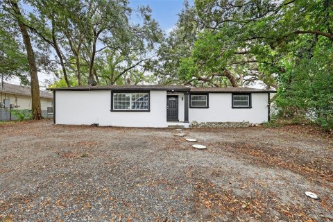 Commercial property in Tampa, Florida 8 bedrooms, 279.36 sq.m. № 2095478