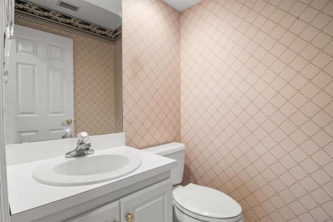 House in Lakeland, Florida 4 bedrooms, 266.63 sq.m. № 1903041 - photo 25