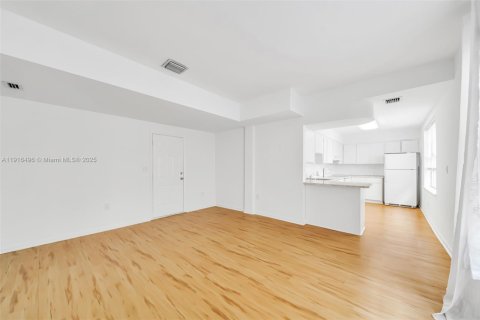 Copropriété à vendre à Miami Beach, Floride: 1 chambre, 50.17 m2 № 1971910 - photo 4