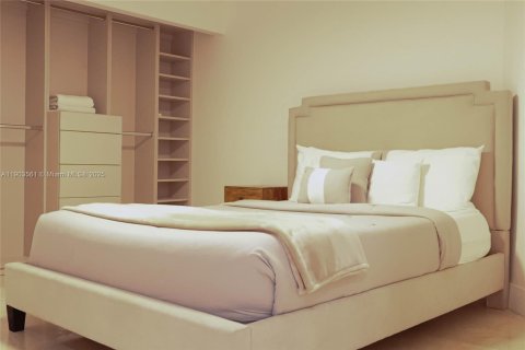 Villa ou maison à vendre à Miami, Floride: 5 chambres, 414.53 m2 № 1956038 - photo 10