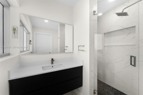 Купить кондоминиум в Майами, Флорида 4 спальни, 255.85м2, № 2049960 - фото 18