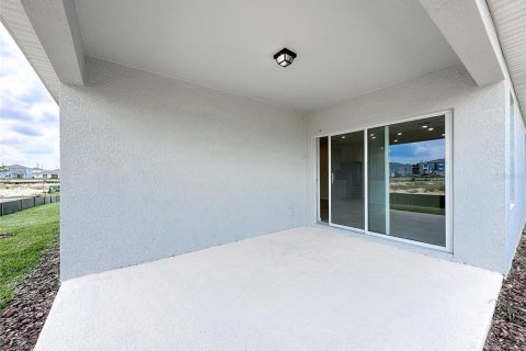 House in Davenport, Florida 4 bedrooms, 146.79 sq.m. № 1536086 - photo 22