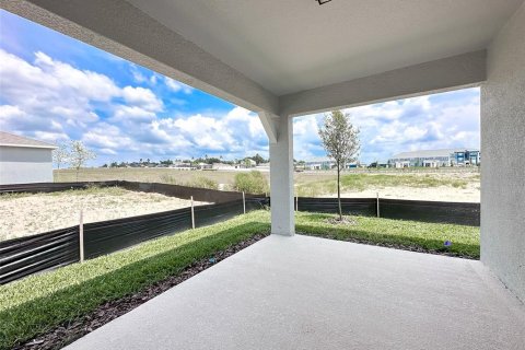 House in Davenport, Florida 4 bedrooms, 146.79 sq.m. № 1536086 - photo 26
