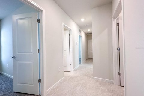 House in Davenport, Florida 4 bedrooms, 146.79 sq.m. № 1536086 - photo 10