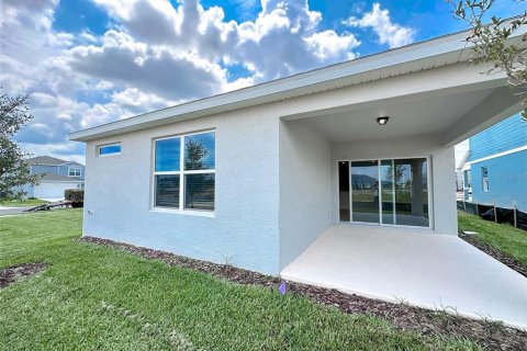 House in Davenport, Florida 4 bedrooms, 146.79 sq.m. № 1536086 - photo 24