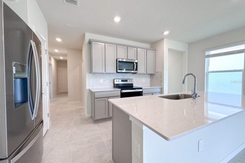 House in Davenport, Florida 4 bedrooms, 146.79 sq.m. № 1536086 - photo 8
