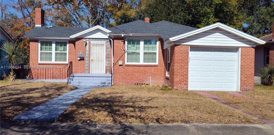 House in Jacksonville, Florida 3 bedrooms № 2031790