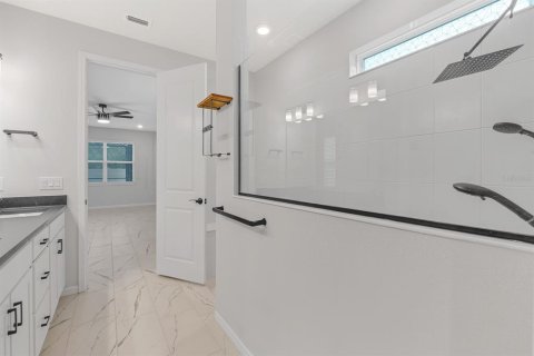 Villa ou maison à louer à Riverview, Floride: 7 chambres, 413.14 m2 № 2298465 - photo 19