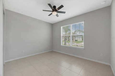Villa ou maison à louer à Riverview, Floride: 7 chambres, 413.14 m2 № 2298465 - photo 24