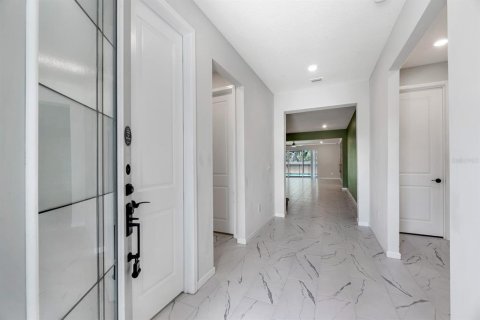 Villa ou maison à louer à Riverview, Floride: 7 chambres, 413.14 m2 № 2298465 - photo 2