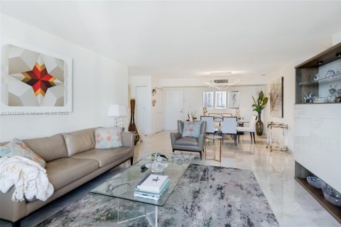 Купить кондоминиум в Авентура, Флорида 2 спальни, 126.81м2, № 2017656 - фото 4