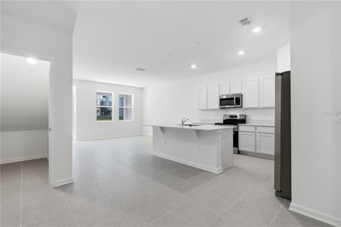 Adosado en alquiler en Davenport, Florida, 3 dormitorios, 151.24 m2 № 2157811 - foto 2