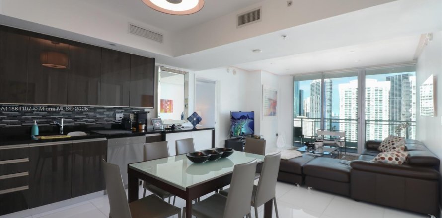 Condo à Miami, Floride, 2 chambres  № 1922671