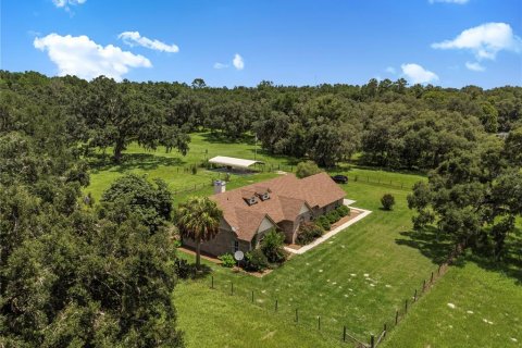 House in Chiefland, Florida 3 bedrooms, 222.32 sq.m. № 1844485 - photo 4