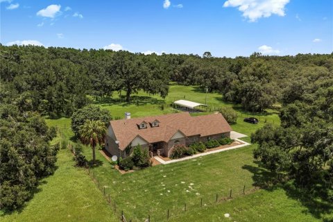 House in Chiefland, Florida 3 bedrooms, 222.32 sq.m. № 1844485 - photo 5