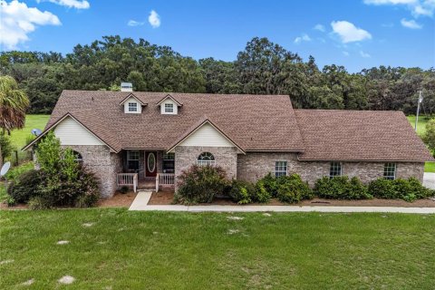 House in Chiefland, Florida 3 bedrooms, 222.32 sq.m. № 1844485 - photo 13